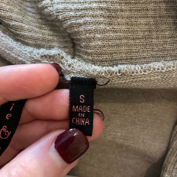 Beige ruffled neck sweater top - Picture 9 of 12